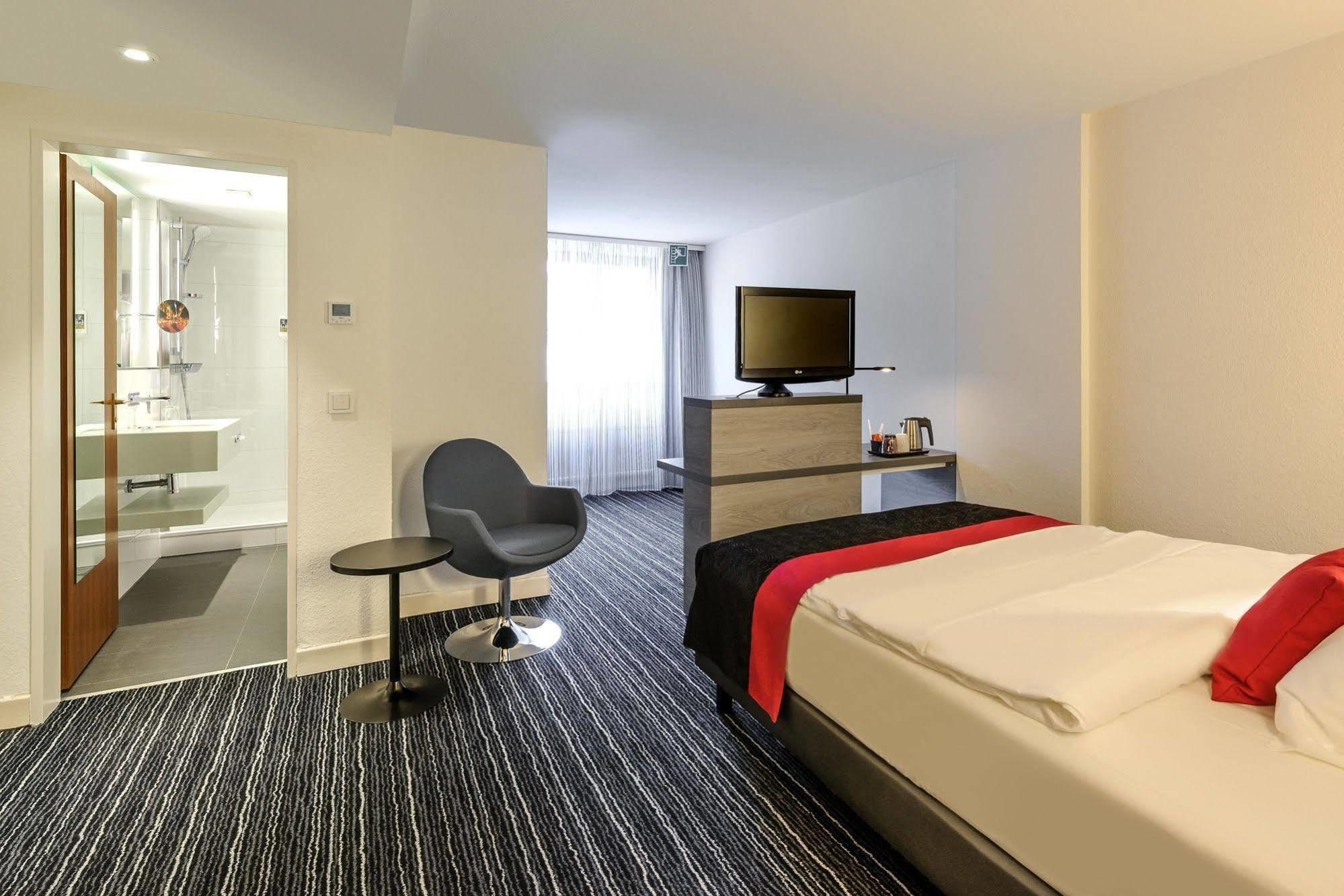 Mercure Hotel Duesseldorf Zentrum Dış mekan fotoğraf