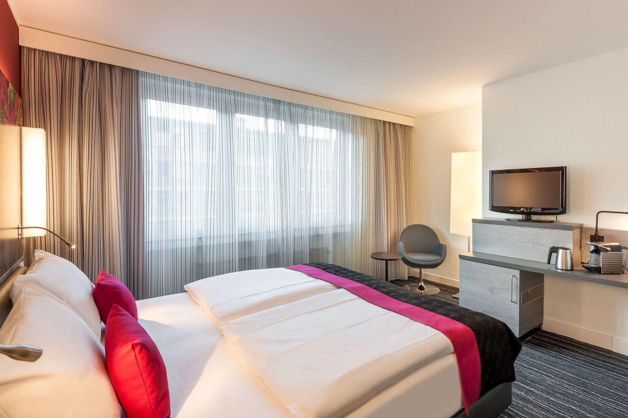 Mercure Hotel Duesseldorf Zentrum Dış mekan fotoğraf
